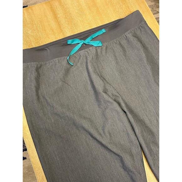 Figs Livingston Basic Scrub Pants - Picture 2 of 6